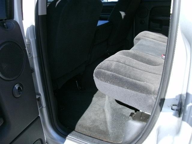 Dodge Ram Pickup 2002 photo 2