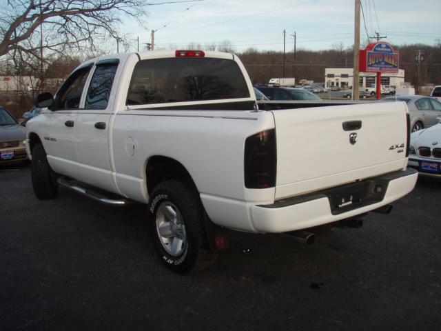 Dodge Ram Pickup 2002 photo 2