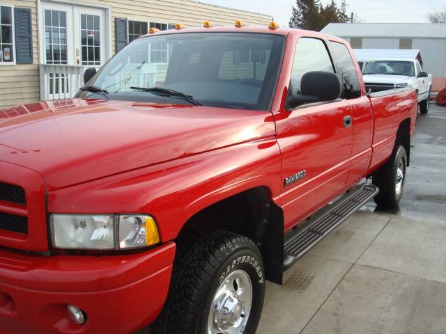 Dodge Ram Pickup 2002 photo 1
