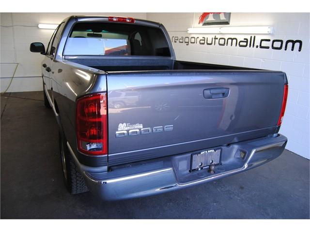 Dodge Ram Pickup 2002 photo 2