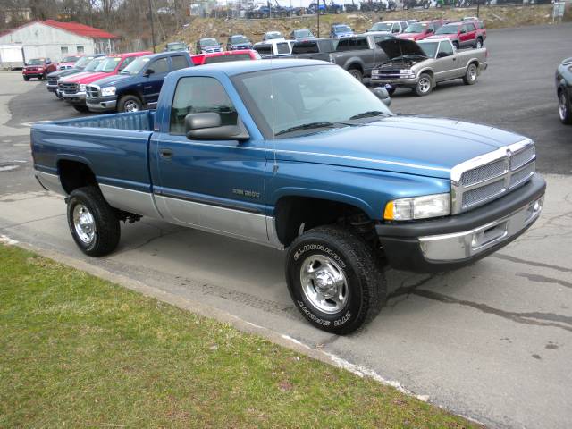 Dodge Ram Pickup EX-L DVD 4X4 Pickup
