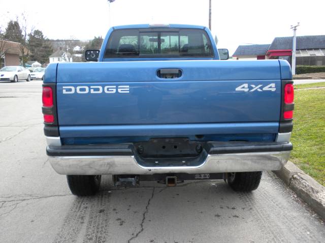 Dodge Ram Pickup 2002 photo 3