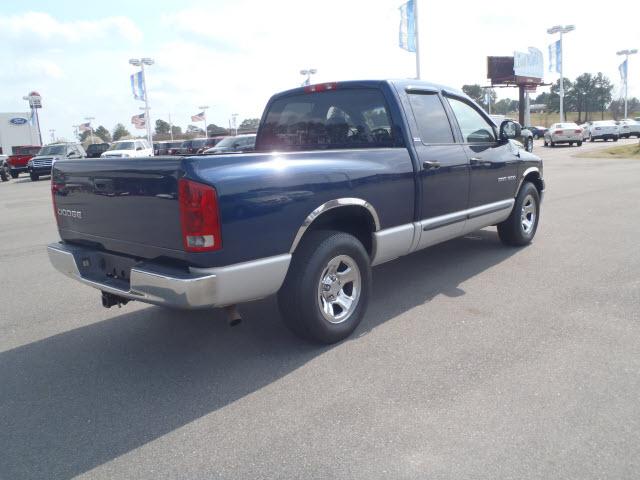 Dodge Ram Pickup 2002 photo 4