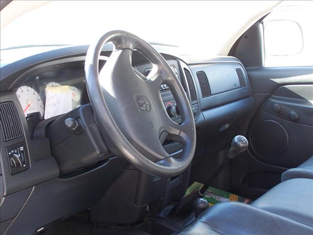 Dodge Ram Pickup 2002 photo 3