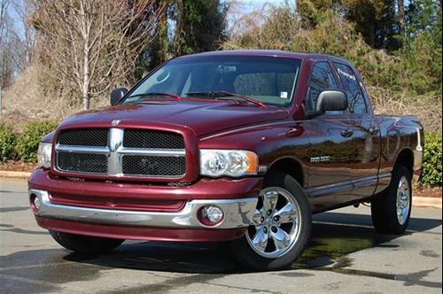 Dodge Ram Pickup 2003 photo 2