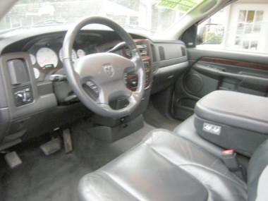 Dodge Ram Pickup 2003 photo 2