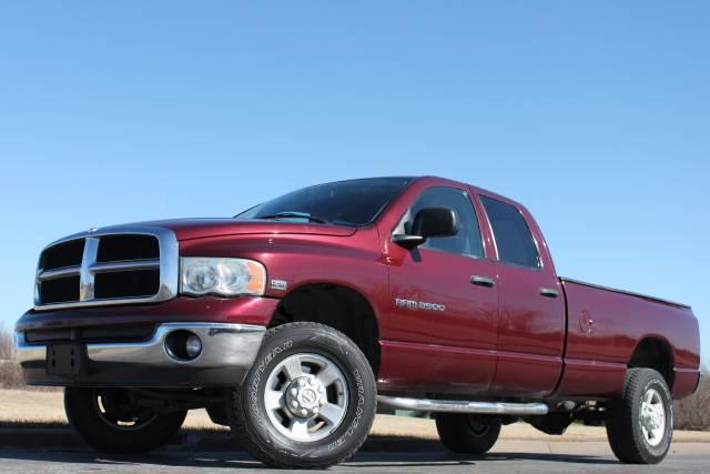 Dodge Ram Pickup 2003 photo 2