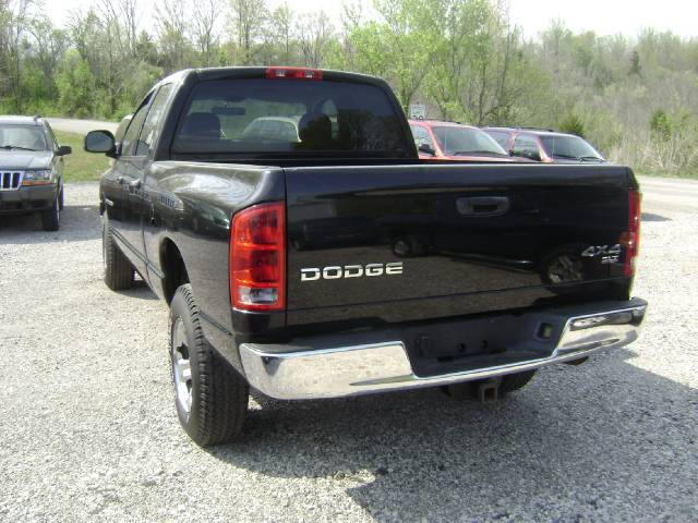 Dodge Ram Pickup 2003 photo 1
