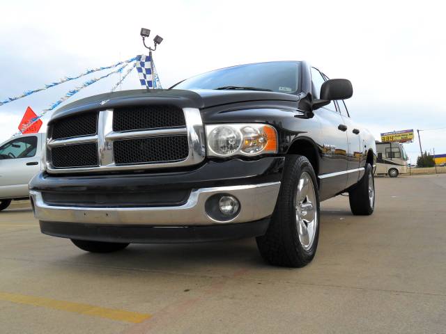 Dodge Ram Pickup 2003 photo 1