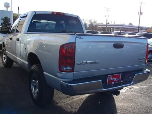 Dodge Ram Pickup 2003 photo 3