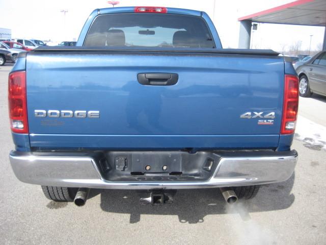 Dodge Ram Pickup 2003 photo 3