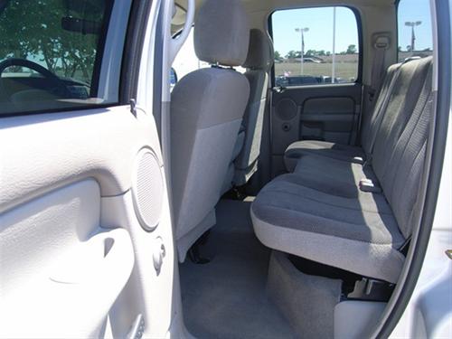 Dodge Ram Pickup 2003 photo 1