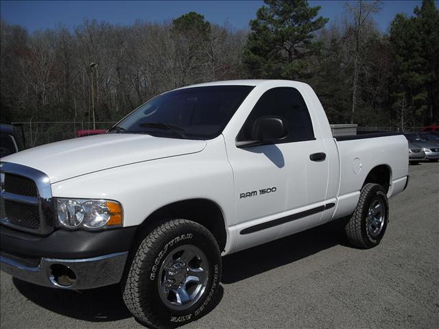 Dodge Ram Pickup 2003 photo 1