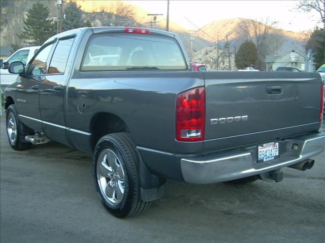 Dodge Ram Pickup 2003 photo 2