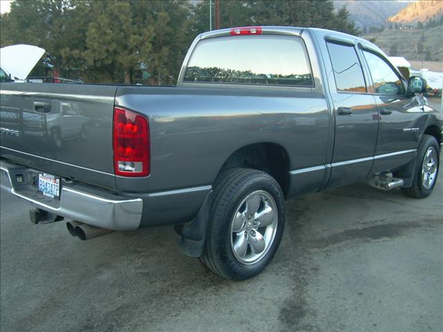 Dodge Ram Pickup 2003 photo 3