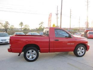 Dodge Ram Pickup 2003 photo 4