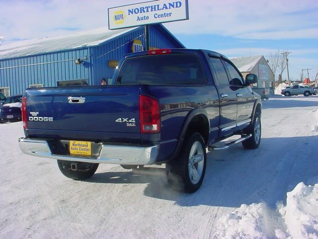 Dodge Ram Pickup 2003 photo 1