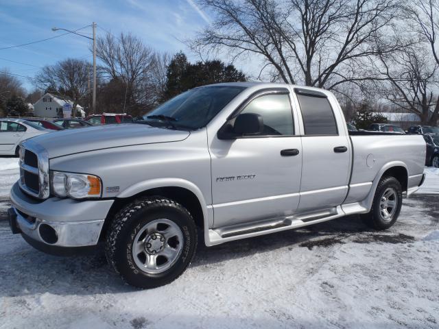 Dodge Ram Pickup 2003 photo 3