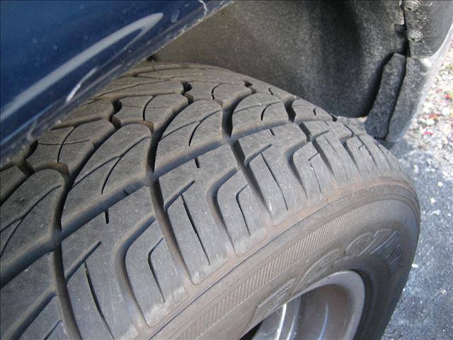 Dodge Ram Pickup 2003 photo 3