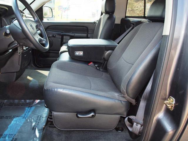 Dodge Ram Pickup 2003 photo 4