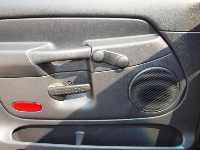 Dodge Ram Pickup 2003 photo 5