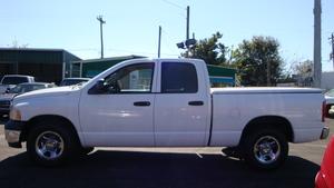 Dodge Ram Pickup 2003 photo 2