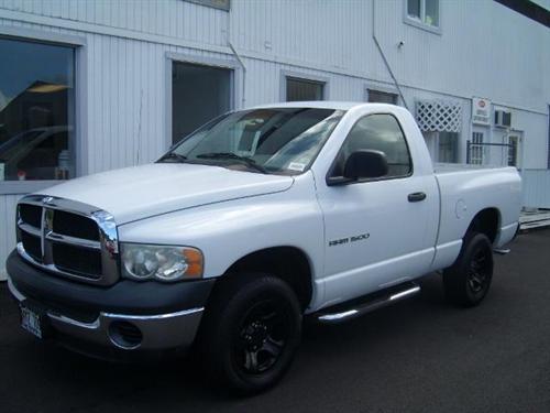 Dodge Ram Pickup 2003 photo 2