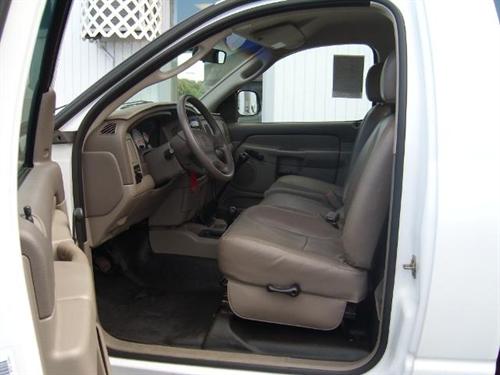 Dodge Ram Pickup 2003 photo 4