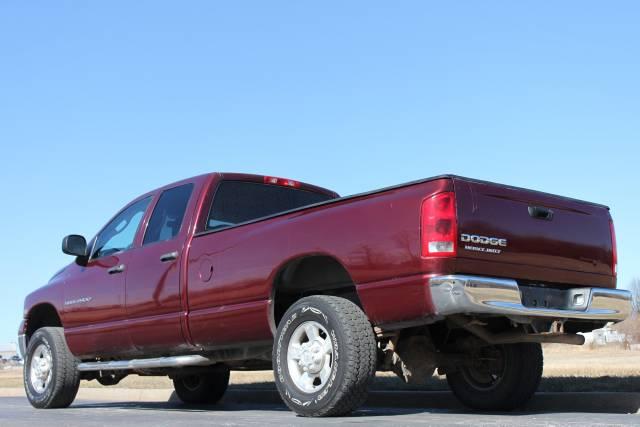 Dodge Ram Pickup 2003 photo 3