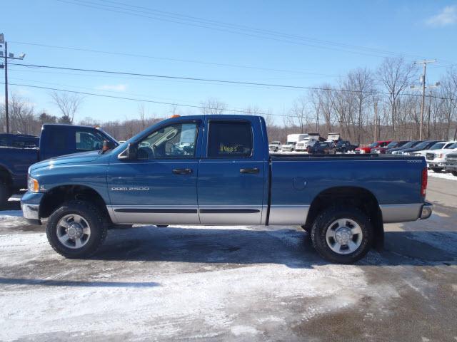 Dodge Ram Pickup 2003 photo 1