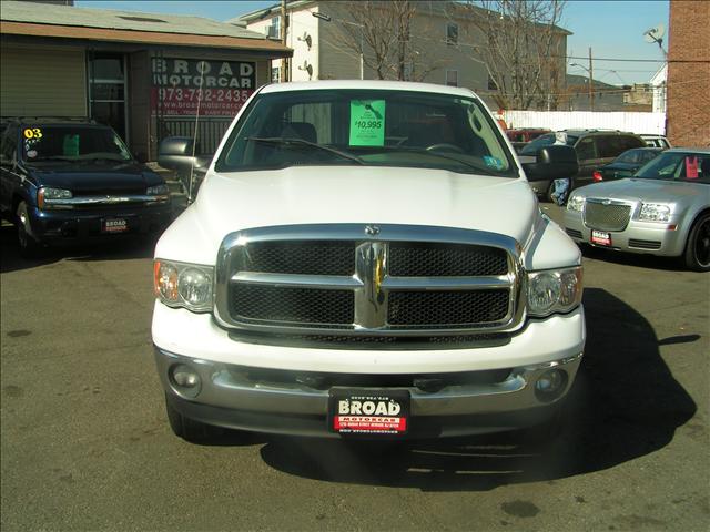 Dodge Ram Pickup 2003 photo 1