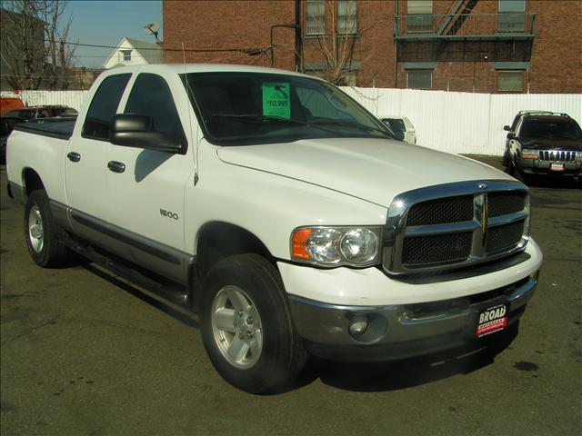 Dodge Ram Pickup 2003 photo 2