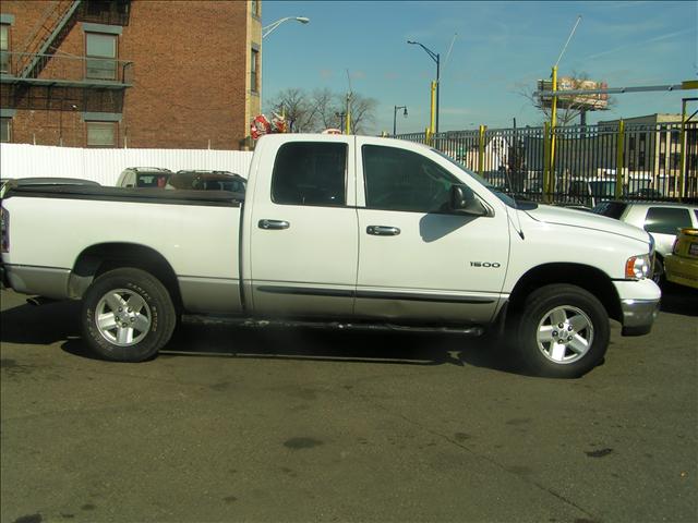 Dodge Ram Pickup 2003 photo 3