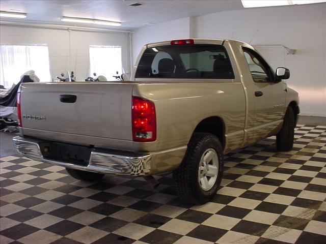Dodge Ram Pickup 2003 photo 4