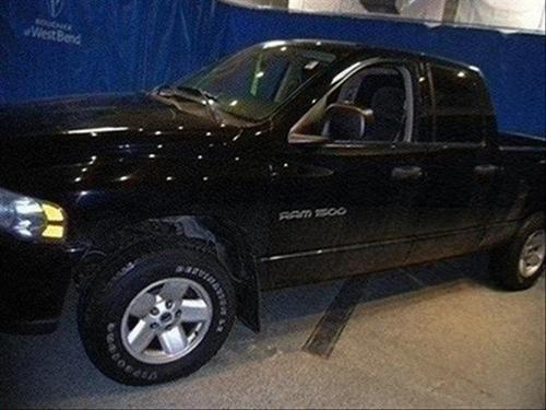 Dodge Ram Pickup 2003 photo 1