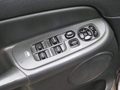 Dodge Ram Pickup 2003 photo 1