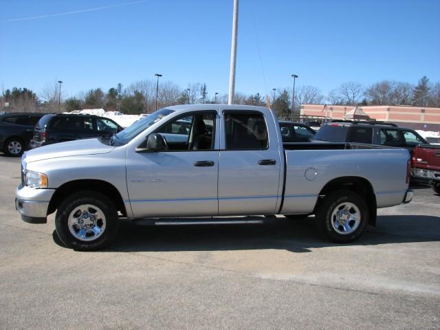 Dodge Ram Pickup 2003 photo 1