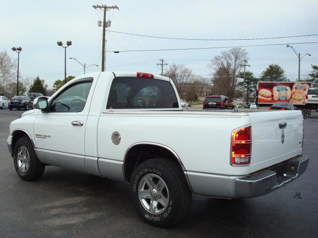 Dodge Ram Pickup 2003 photo 1