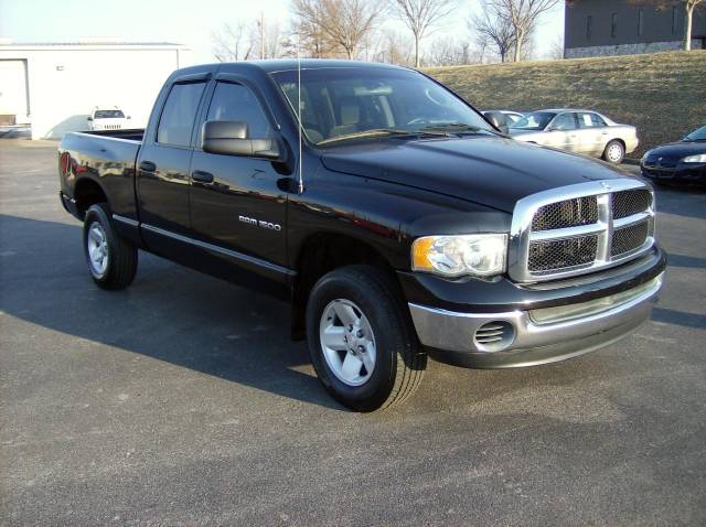 Dodge Ram Pickup 2003 photo 4
