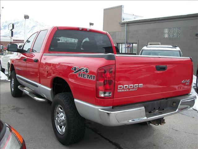 Dodge Ram Pickup 2003 photo 2