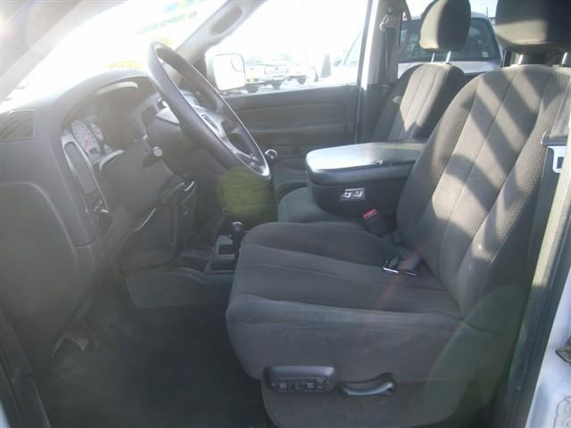 Dodge Ram Pickup 2003 photo 3