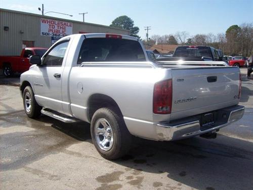 Dodge Ram Pickup 2003 photo 3