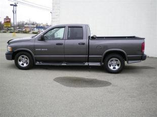 Dodge Ram Pickup 2003 photo 2