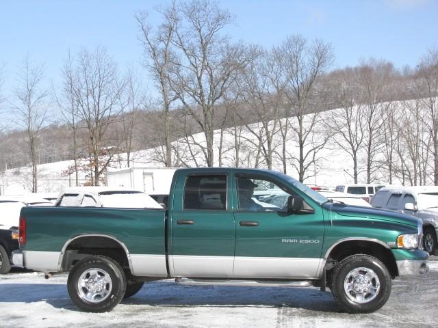 Dodge Ram Pickup 2003 photo 1