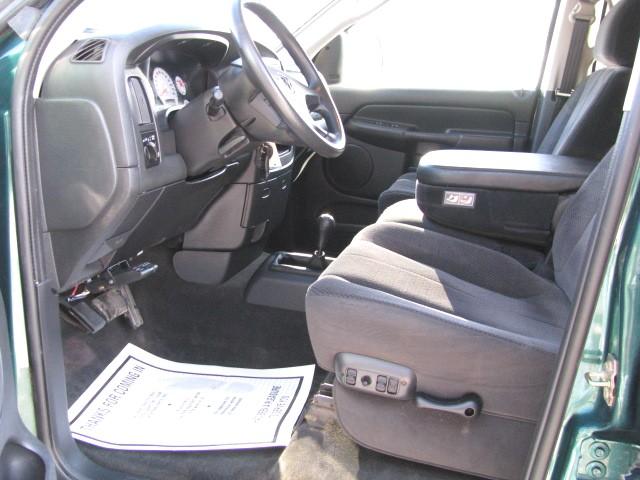 Dodge Ram Pickup 2003 photo 3