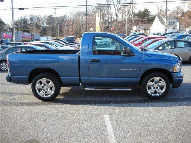 Dodge Ram Pickup 2003 photo 3