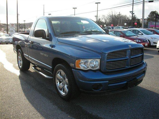 Dodge Ram Pickup 2003 photo 4
