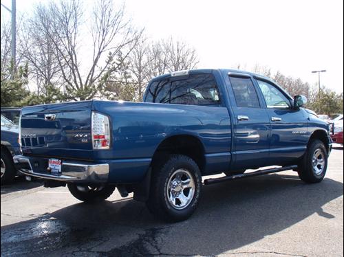 Dodge Ram Pickup 2003 photo 1