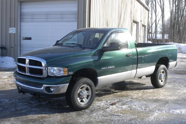 Dodge Ram Pickup 2003 photo 4