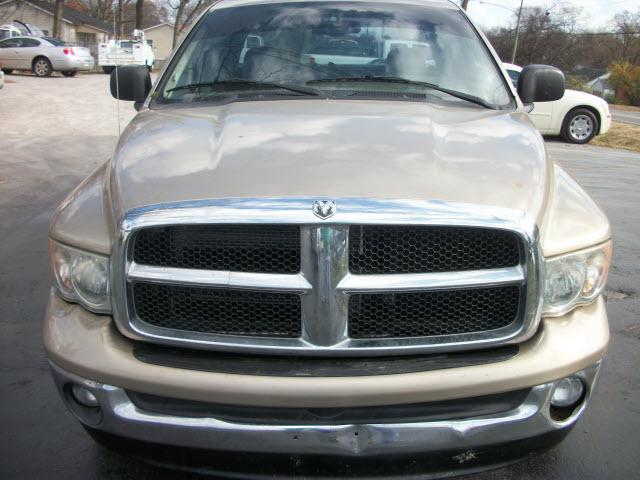 Dodge Ram Pickup 2003 photo 1